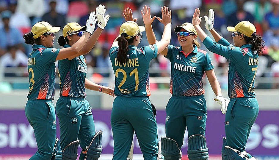 PCB की गुलाबी नीलामी: शाहीन-बाबर की जर्सी, स्तन कैंसर का इलाज, और वो हिसाब जो घोषणा में नहीं था
